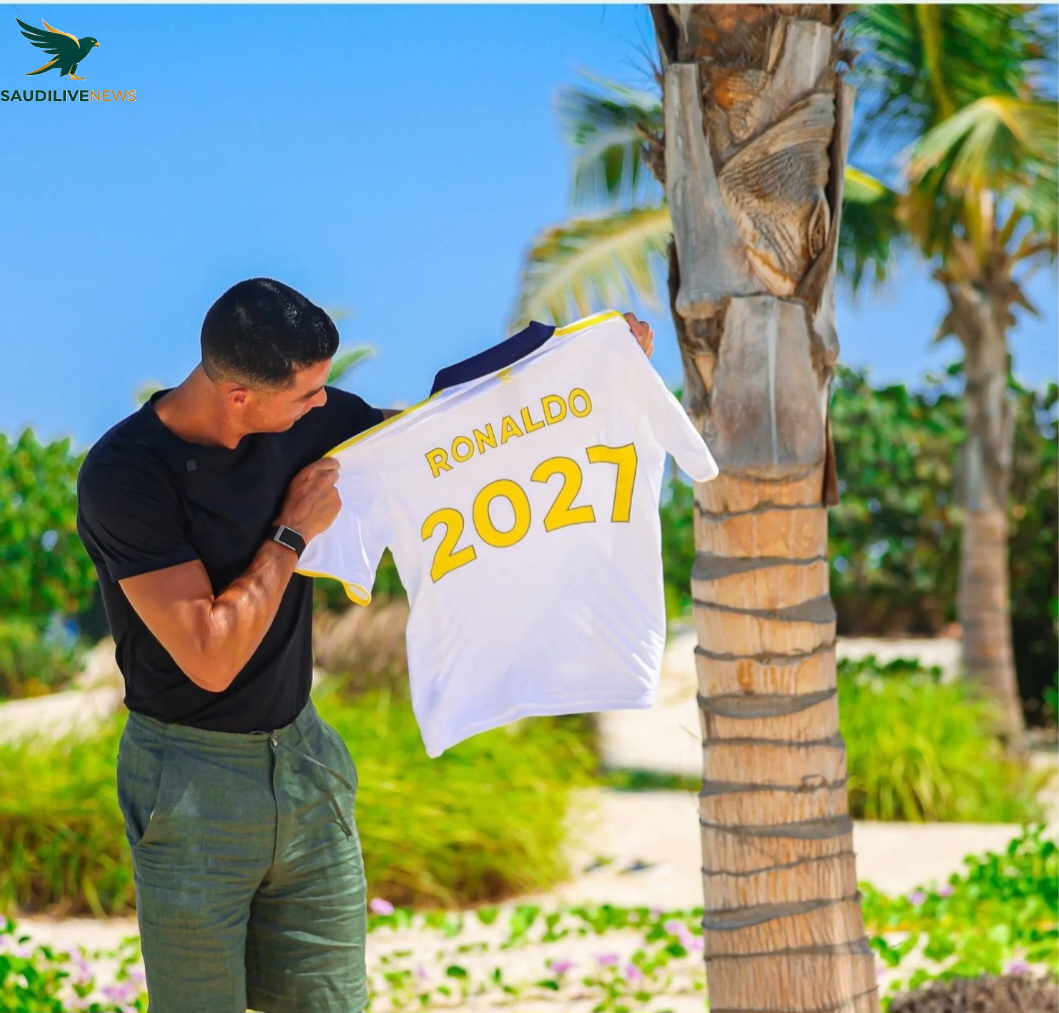 كريستيانو رونالدو يجدد عقده مع نادي النصر السعودي حتى 2027