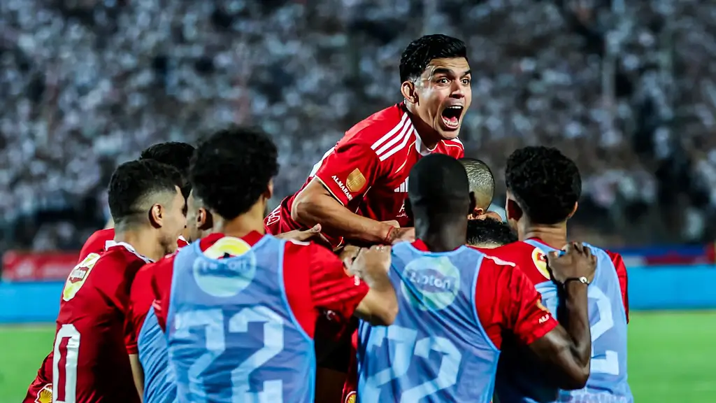الأهلي المصري يهزم الزمالك